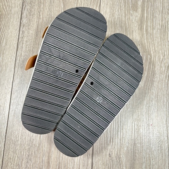 Corkys Sandals - Beach Babe Beige Sparkle Leopard Print Size 7 - Picture 7 of 7